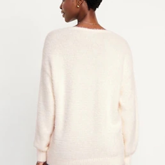 Old Navy Women's Cream Eyelash Sweater - Picture 2 of 6